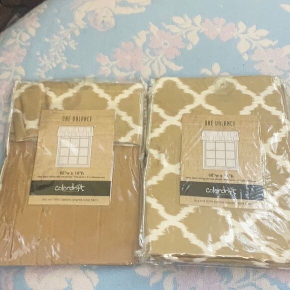 NEW SET of 2 Colordrift Beige Misha Valance Set - Picture 2 of 4